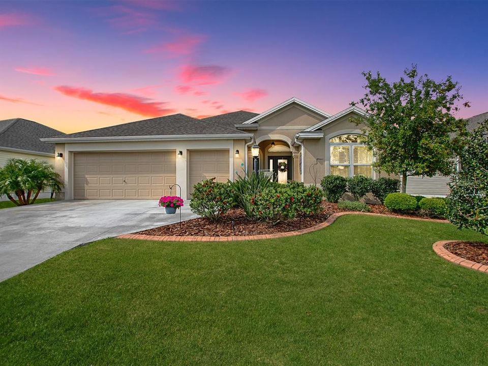 Stunning Begonia on an elevated homesite with a 2 car + Golf Cart Garage