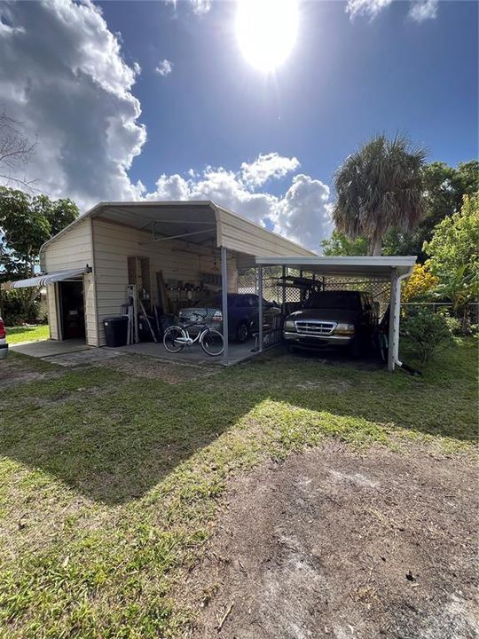 For Sale: $239,000 (3 beds, 2 baths, 988 Square Feet)