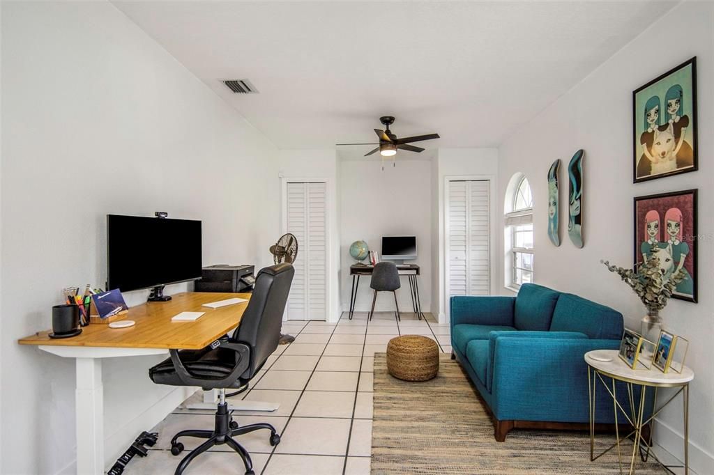 Active With Contract: $700,000 (3 beds, 2 baths, 1417 Square Feet)