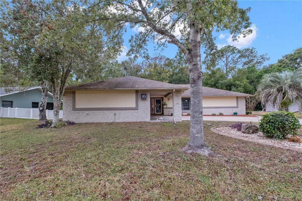 Recently Sold: $335,000 (3 beds, 2 baths, 1970 Square Feet)