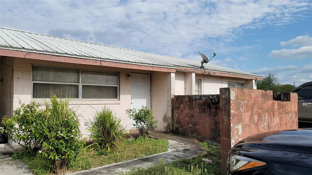 For Sale: $115,000 (3 beds, 1 baths, 966 Square Feet)