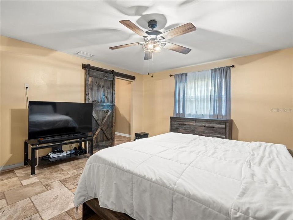 Active With Contract: $359,000 (3 beds, 2 baths, 1729 Square Feet)