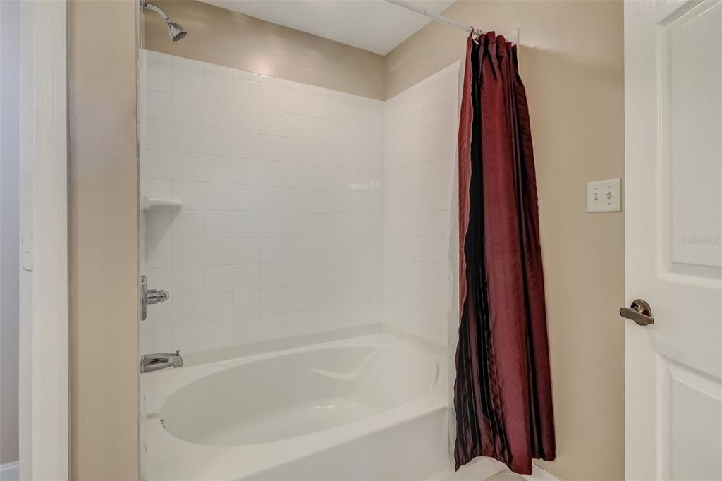 For Sale: $387,500 (3 beds, 2 baths, 1611 Square Feet)