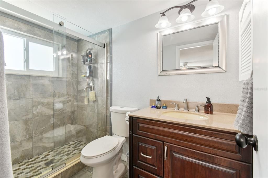 待售: $535,000 (2 贝兹, 2 浴室, 1561 平方英尺)