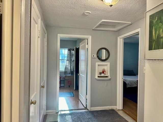 For Sale: $279,000 (2 beds, 1 baths, 1155 Square Feet)