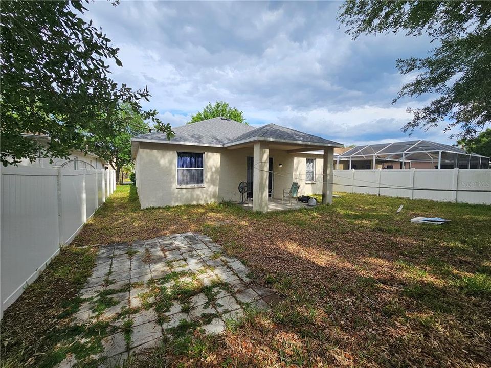 Active With Contract: $360,000 (4 beds, 2 baths, 1868 Square Feet)