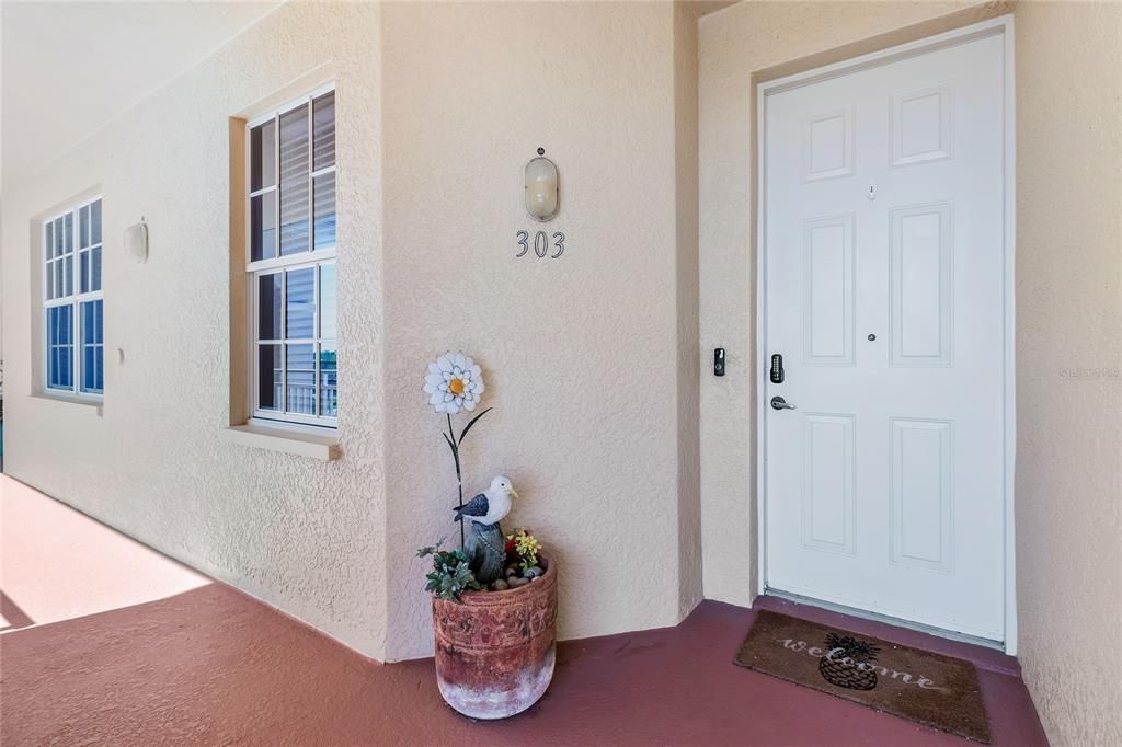 For Sale: $229,000 (2 beds, 2 baths, 1394 Square Feet)