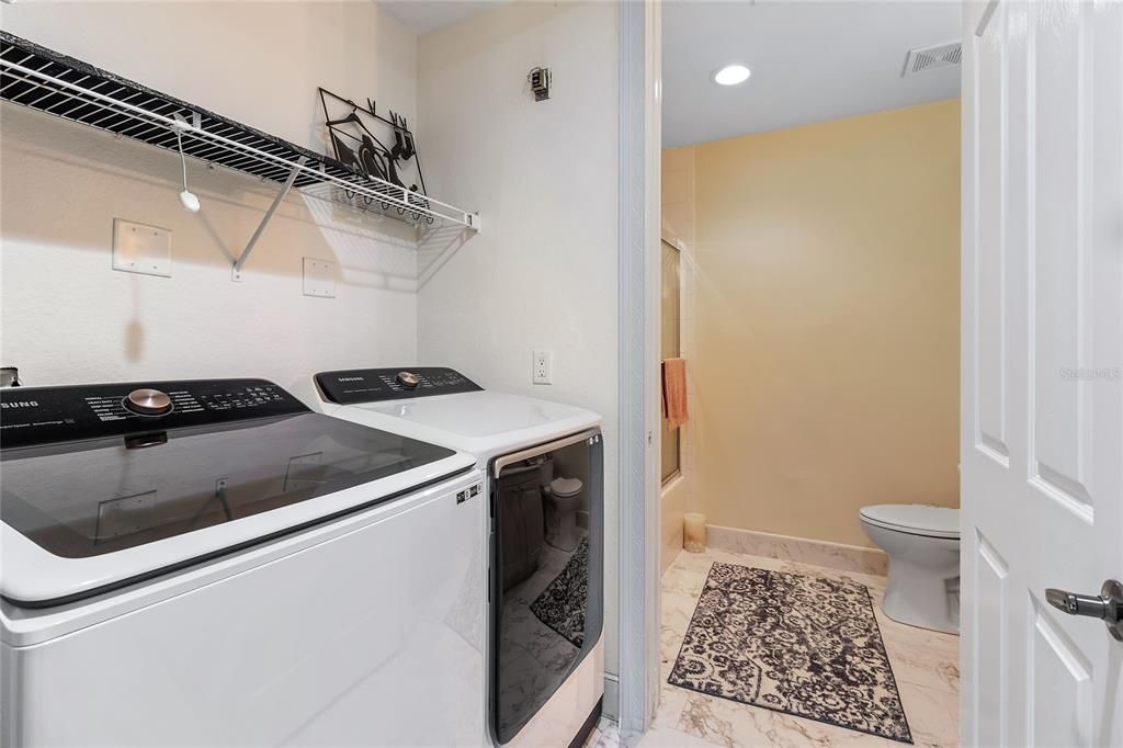 For Sale: $229,000 (2 beds, 2 baths, 1394 Square Feet)