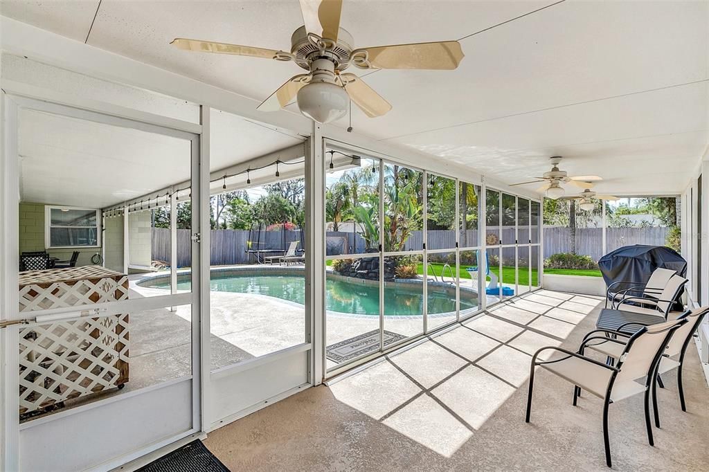 Active With Contract: $499,000 (4 beds, 2 baths, 1905 Square Feet)