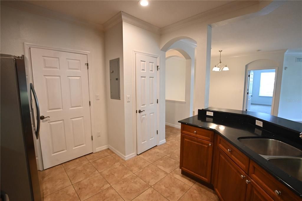 For Sale: $349,000 (3 beds, 2 baths, 1442 Square Feet)