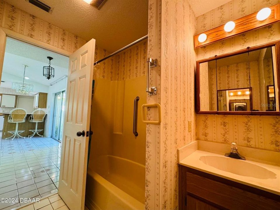 最近售出: $339,000 (3 贝兹, 3 浴室, 2030 平方英尺)