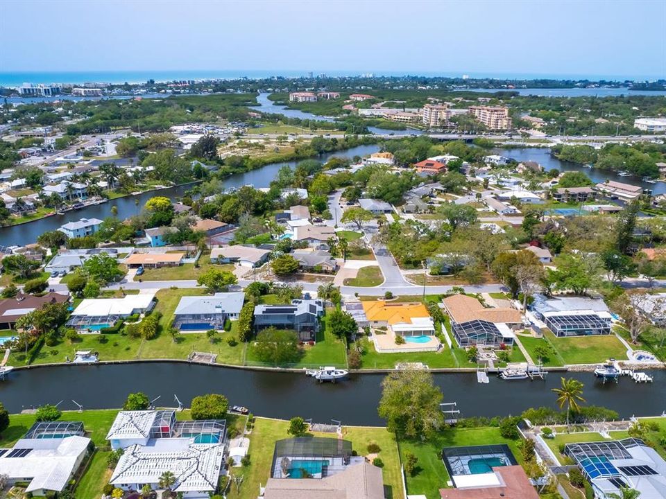 Active With Contract: $995,000 (3 beds, 2 baths, 2196 Square Feet)