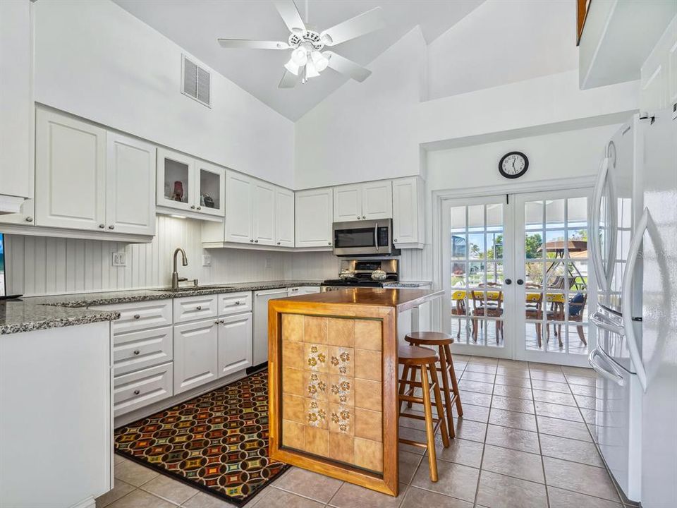 Active With Contract: $995,000 (3 beds, 2 baths, 2196 Square Feet)