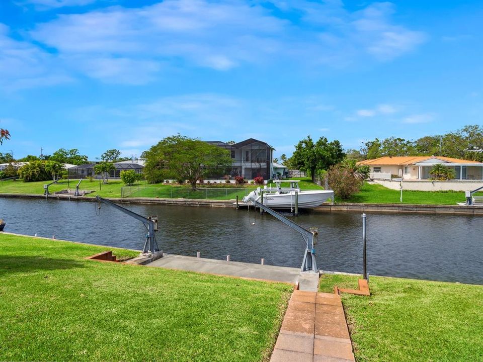 Active With Contract: $995,000 (3 beds, 2 baths, 2196 Square Feet)