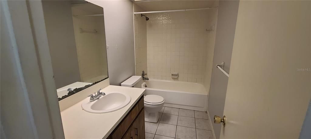 For Rent: $1,395 (2 beds, 1 baths, 875 Square Feet)