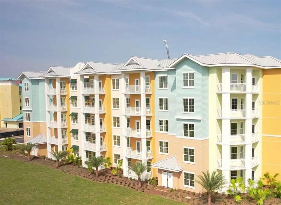 Recently Sold: $320,900 (1 beds, 1 baths, 791 Square Feet)