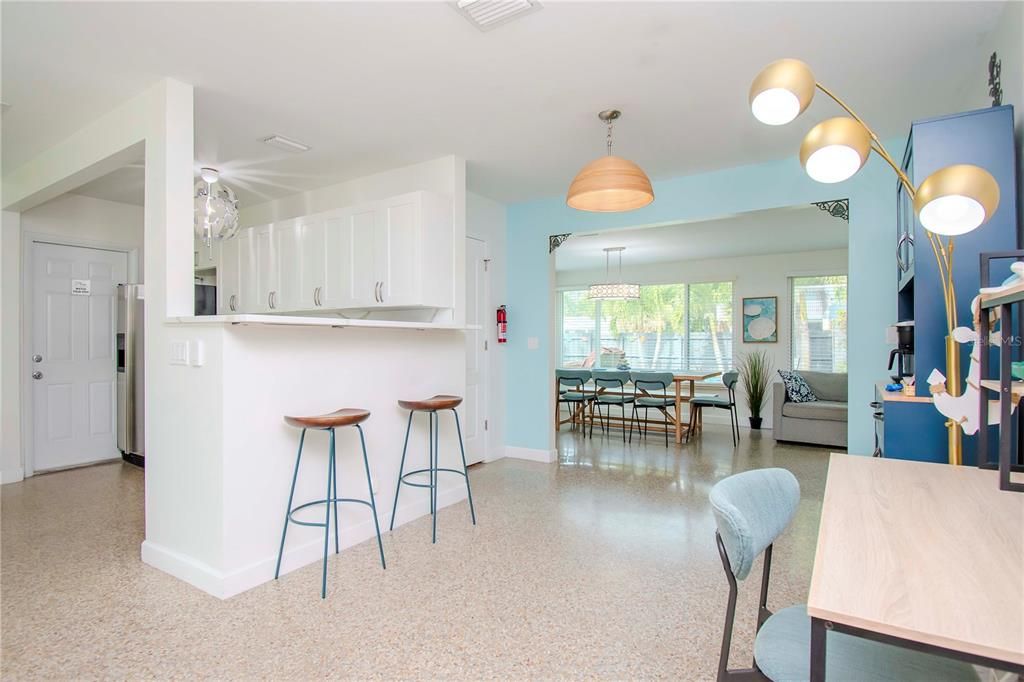 For Sale: $899,900 (2 beds, 2 baths, 1235 Square Feet)