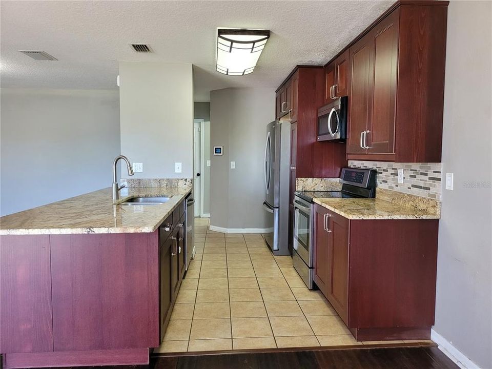 For Sale: $375,000 (4 beds, 2 baths, 1774 Square Feet)