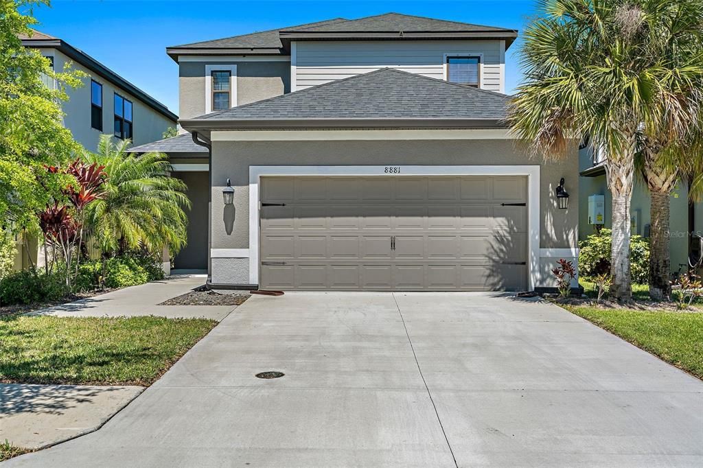 Recently Sold: $595,000 (3 beds, 3 baths, 2027 Square Feet)