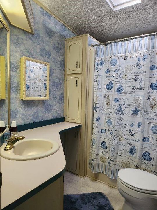 待售: $279,900 (2 贝兹, 2 浴室, 1806 平方英尺)