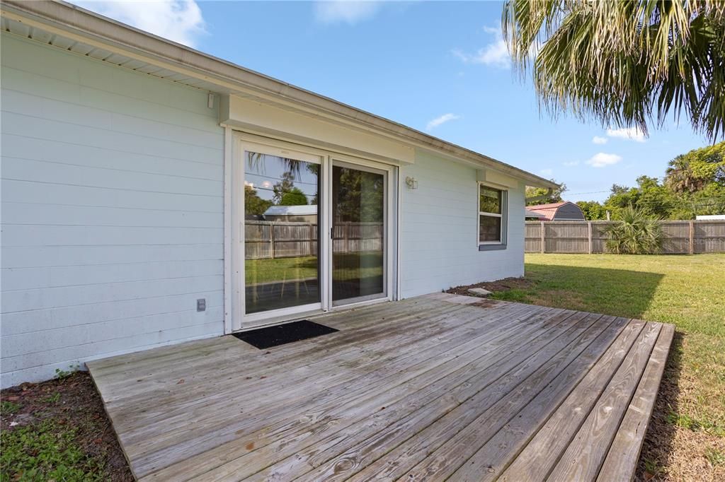 Recently Sold: $339,000 (3 beds, 2 baths, 1414 Square Feet)