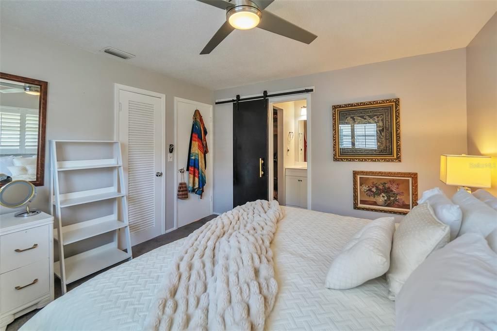 Active With Contract: $375,000 (2 beds, 2 baths, 1342 Square Feet)