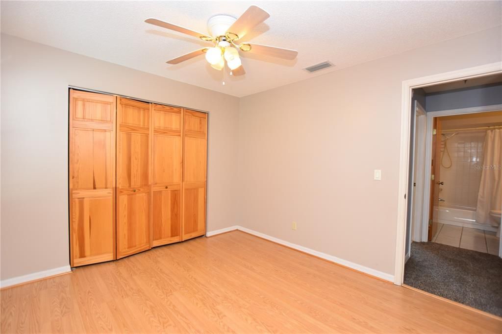 For Rent: $1,950 (3 beds, 2 baths, 1448 Square Feet)