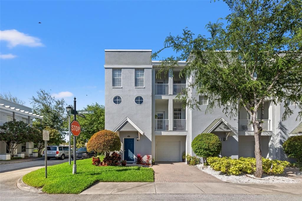 Active With Contract: $410,000 (3 beds, 3 baths, 1808 Square Feet)