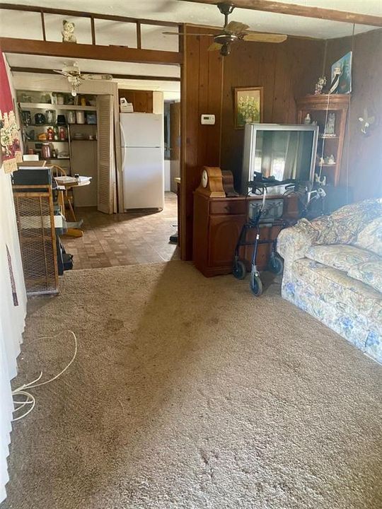 For Sale: $110,000 (2 beds, 1 baths, 1146 Square Feet)