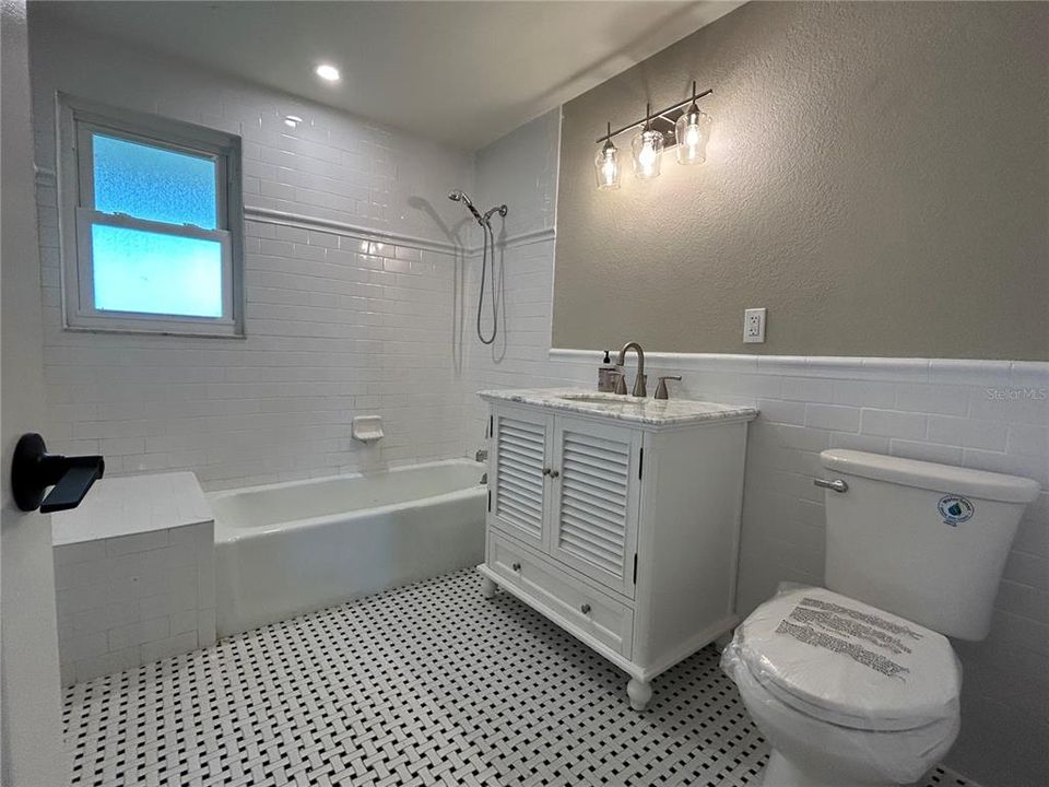 出租: $1,995 (3 贝兹, 3 浴室, 1529 平方英尺)