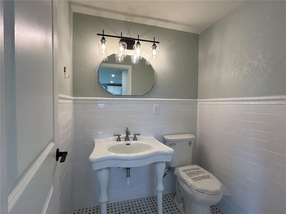出租: $1,995 (3 贝兹, 3 浴室, 1529 平方英尺)