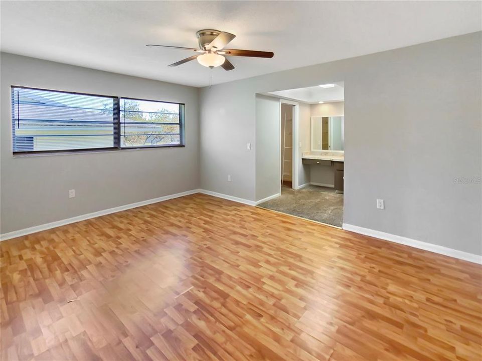 For Sale: $429,000 (4 beds, 2 baths, 1871 Square Feet)
