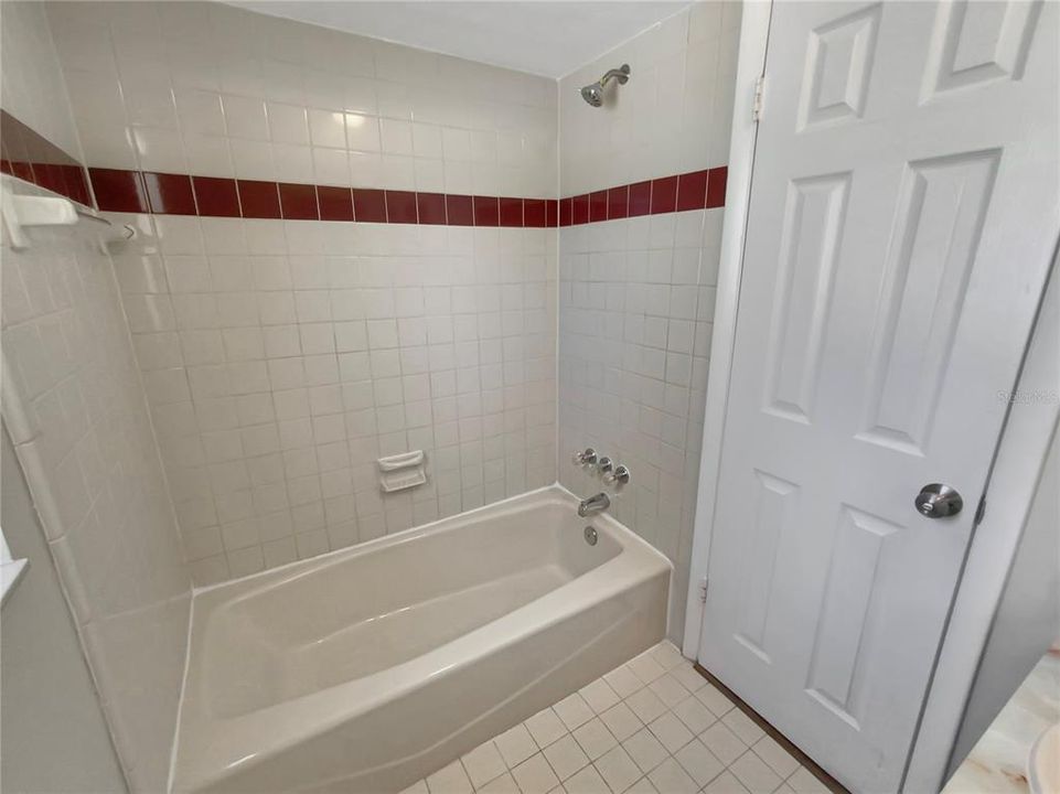 待售: $429,000 (4 贝兹, 2 浴室, 1871 平方英尺)