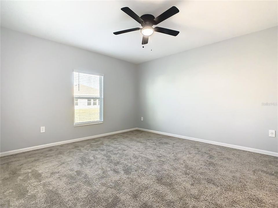 Active With Contract: $1,950 (3 beds, 2 baths, 1555 Square Feet)