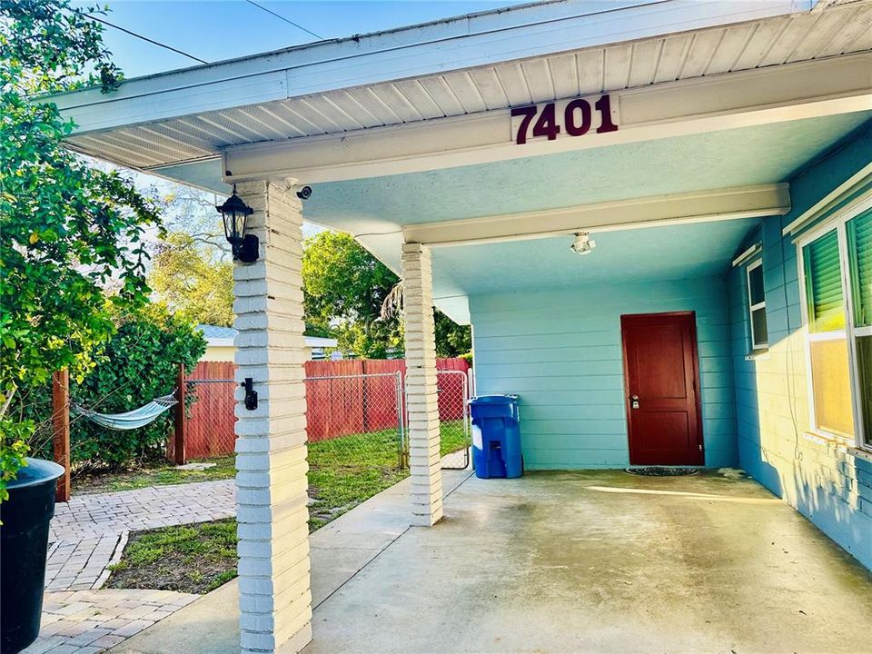 For Rent: $3,500 (4 beds, 2 baths, 1464 Square Feet)