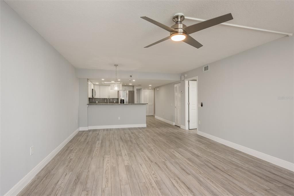 For Rent: $2,500 (2 beds, 2 baths, 1236 Square Feet)