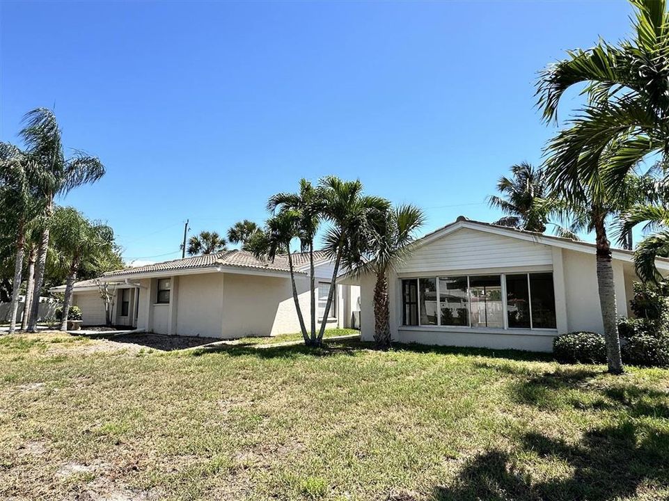 For Sale: $749,000 (3 beds, 2 baths, 1675 Square Feet)