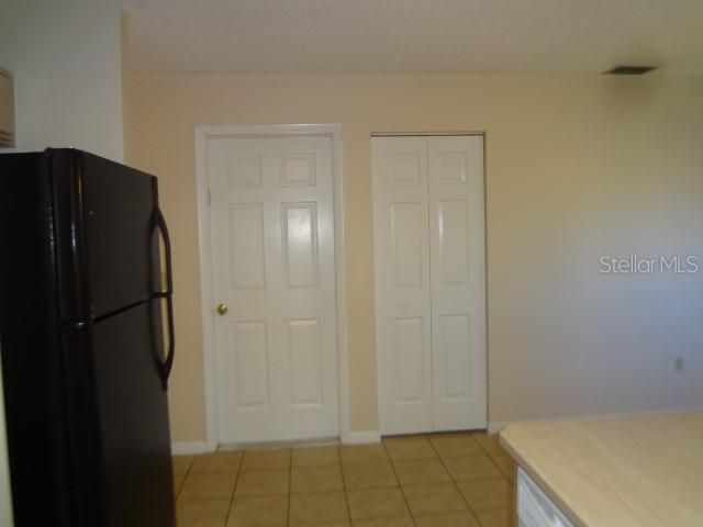 For Rent: $1,700 (3 beds, 2 baths, 1497 Square Feet)