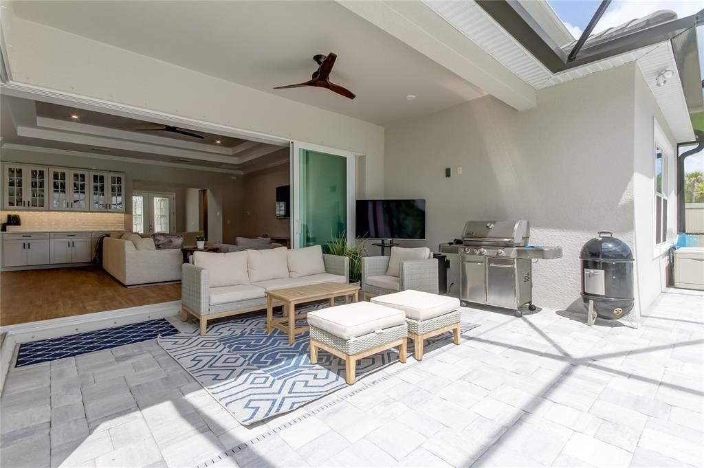 Active With Contract: $1,150,000 (5 beds, 4 baths, 3457 Square Feet)