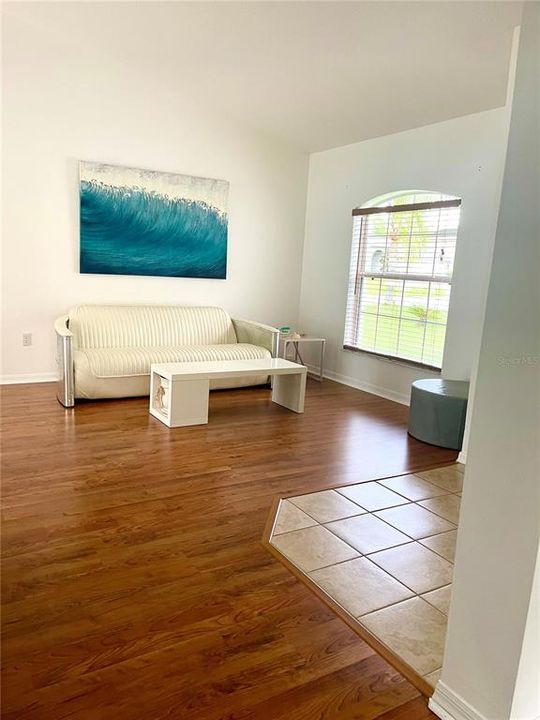 Active With Contract: $2,100 (3 beds, 2 baths, 1474 Square Feet)