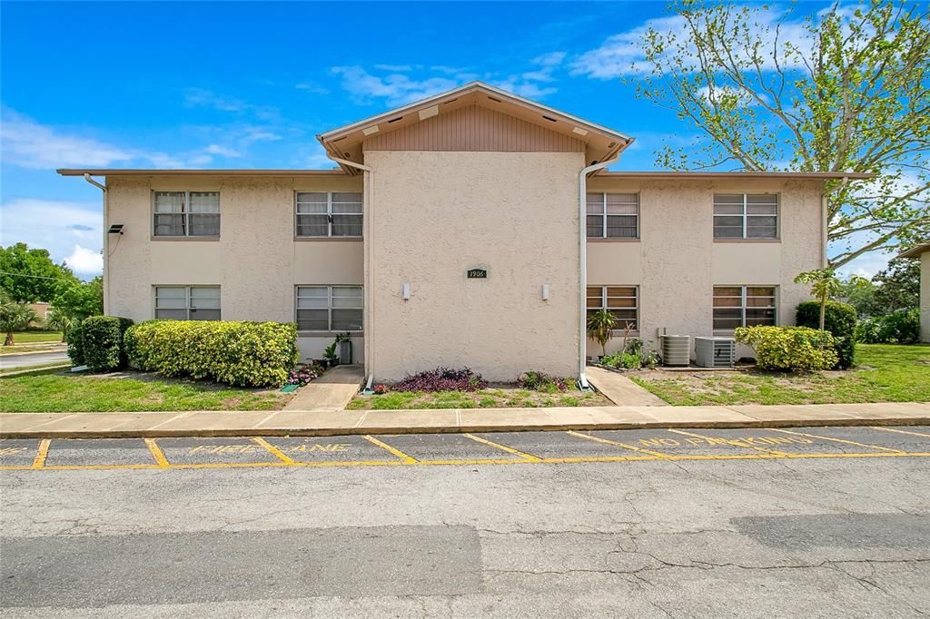 Recently Sold: $115,000 (2 beds, 1 baths, 761 Square Feet)