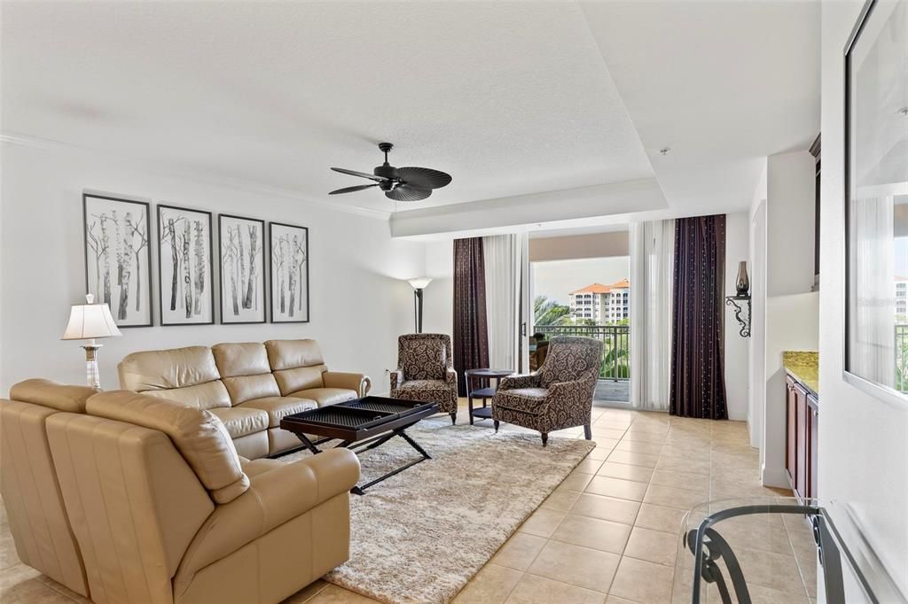 For Sale: $489,900 (2 beds, 2 baths, 1570 Square Feet)