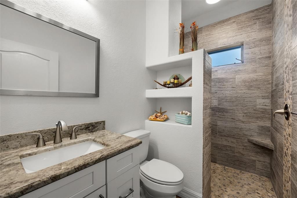 Recently Sold: $399,000 (2 beds, 2 baths, 1364 Square Feet)