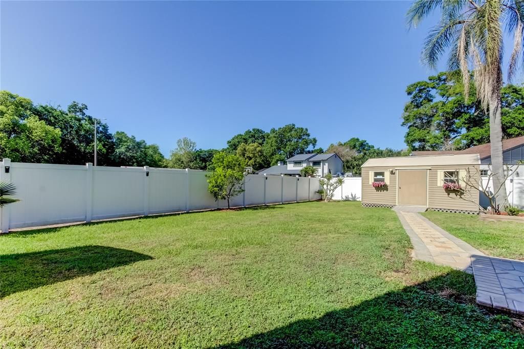 Active With Contract: $470,000 (3 beds, 2 baths, 1712 Square Feet)