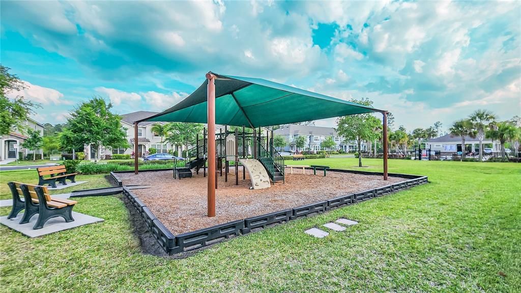 Recently Sold: $475,000 (3 beds, 2 baths, 1756 Square Feet)