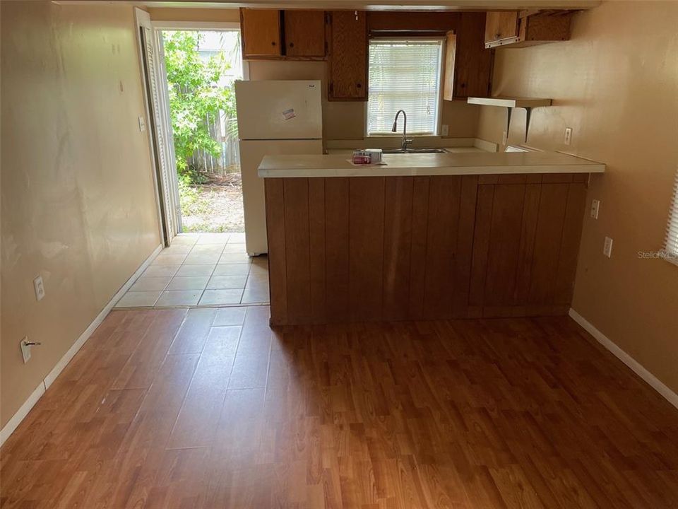 For Rent: $1,195 (1 beds, 1 baths, 456 Square Feet)