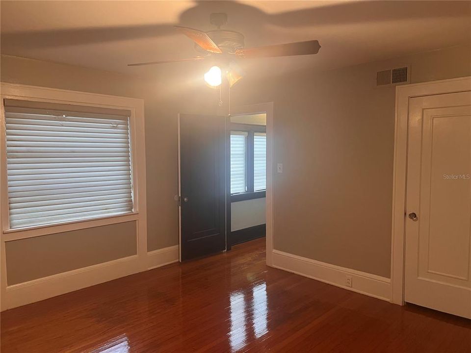 Recently Rented: $1,750 (2 beds, 1 baths, 1544 Square Feet)