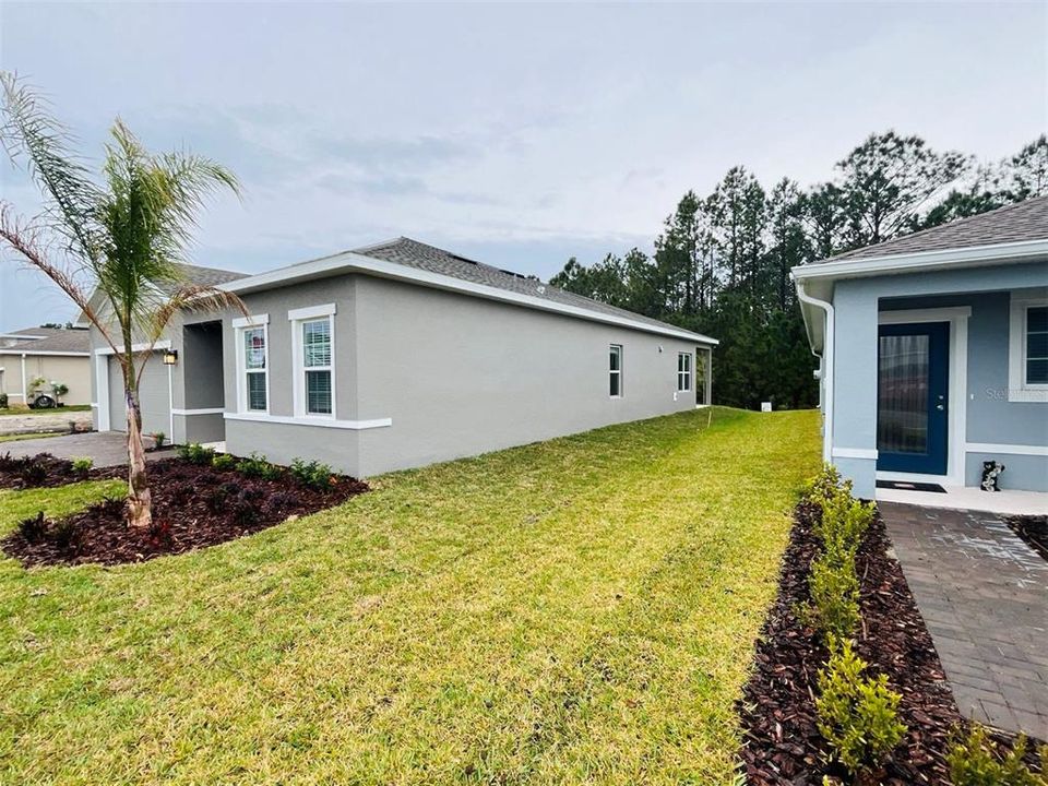Active With Contract: $500,805 (4 beds, 2 baths, 2386 Square Feet)