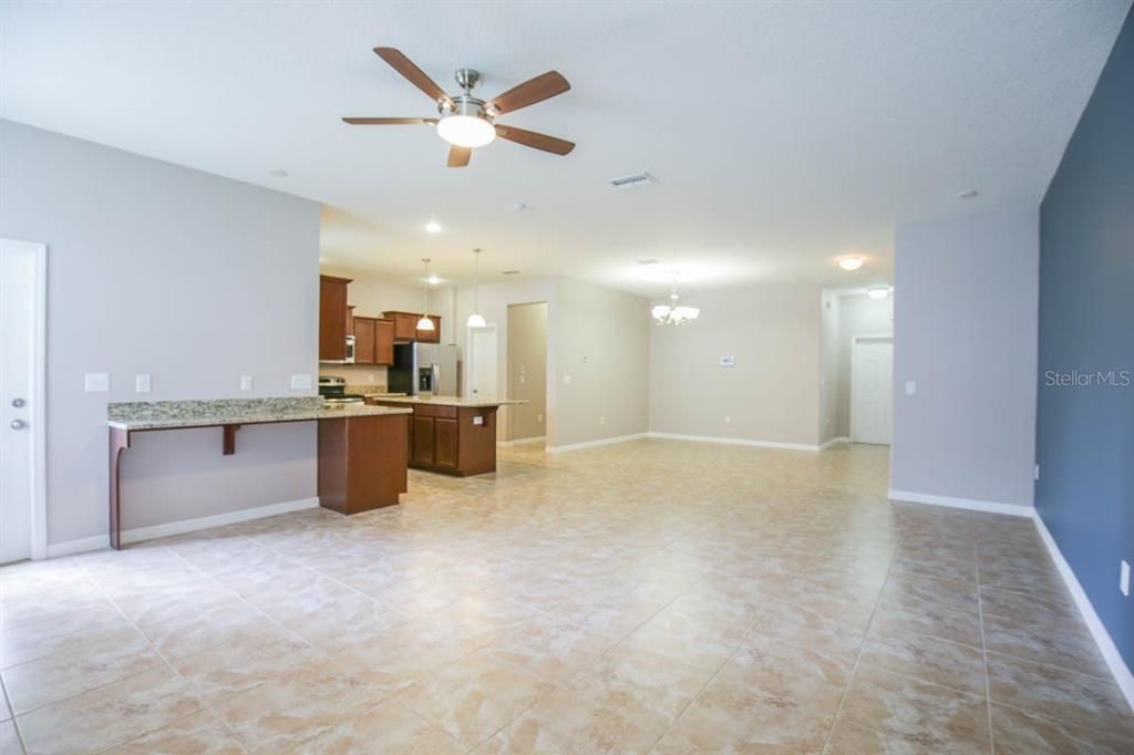 For Rent: $2,600 (4 beds, 2 baths, 2458 Square Feet)