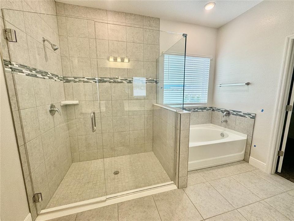 Недавно арендовано: $3,000 (4 спален, 3 ванн, 2471 Квадратных фут)